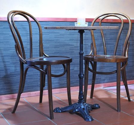 Uvodní text podkategorie bistro stoly -1