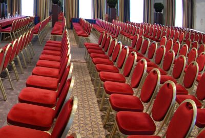 Uvodní text podkategorie židle pro bankety -1 Uvodní text podkategorie židle pro bankety -1