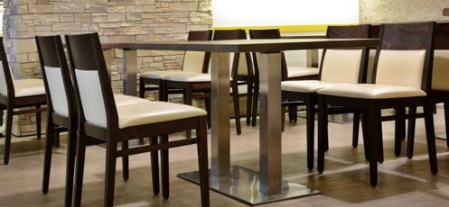 Dřevěné židle s čalouněním